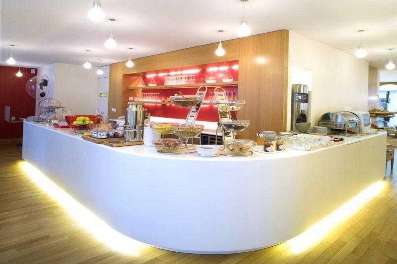 La Cour Des Augustins Boutique Gallery Design Hotel Женева Ресторан фото