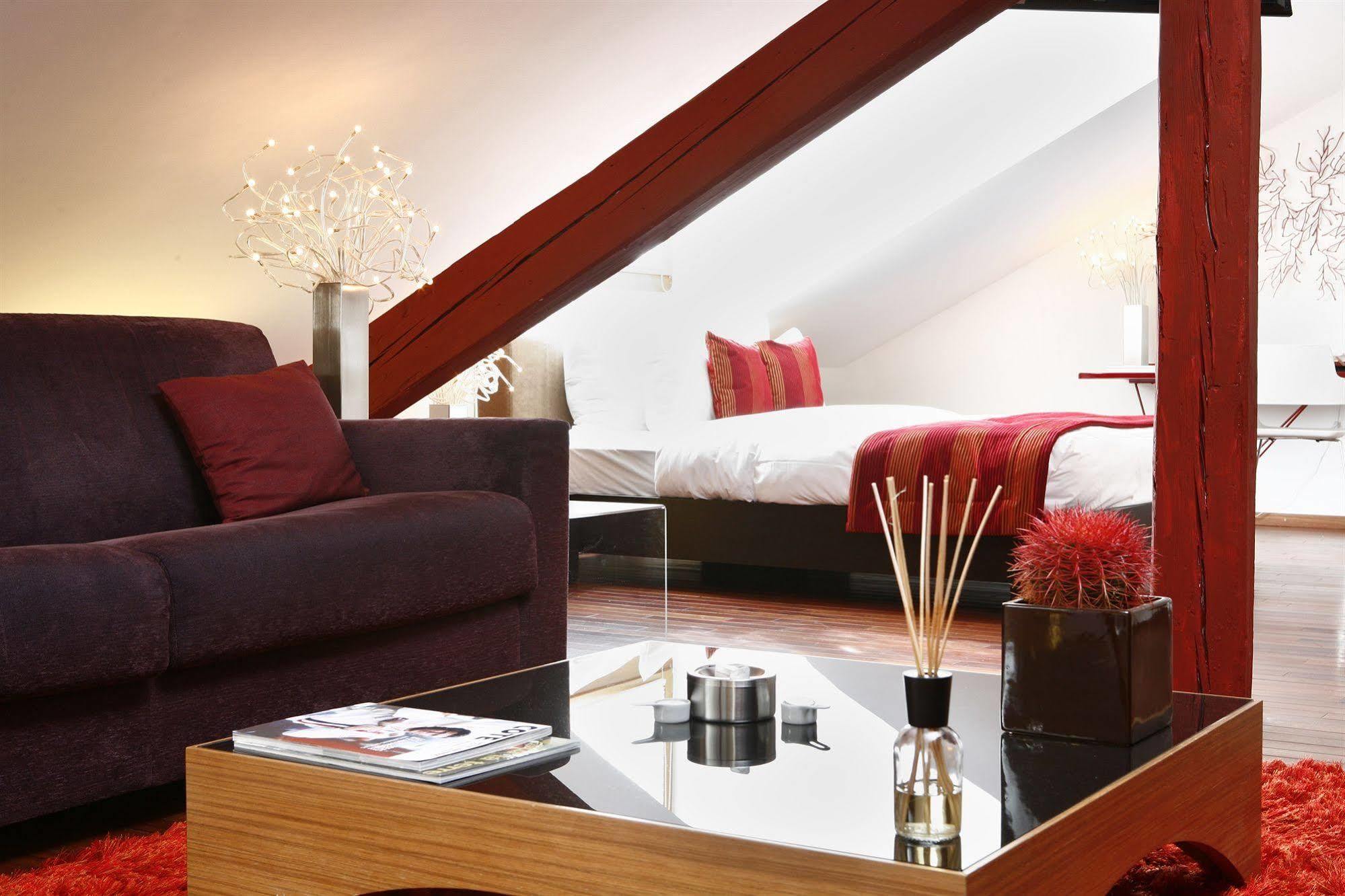 La Cour Des Augustins Boutique Gallery Design Hotel Женева Экстерьер фото