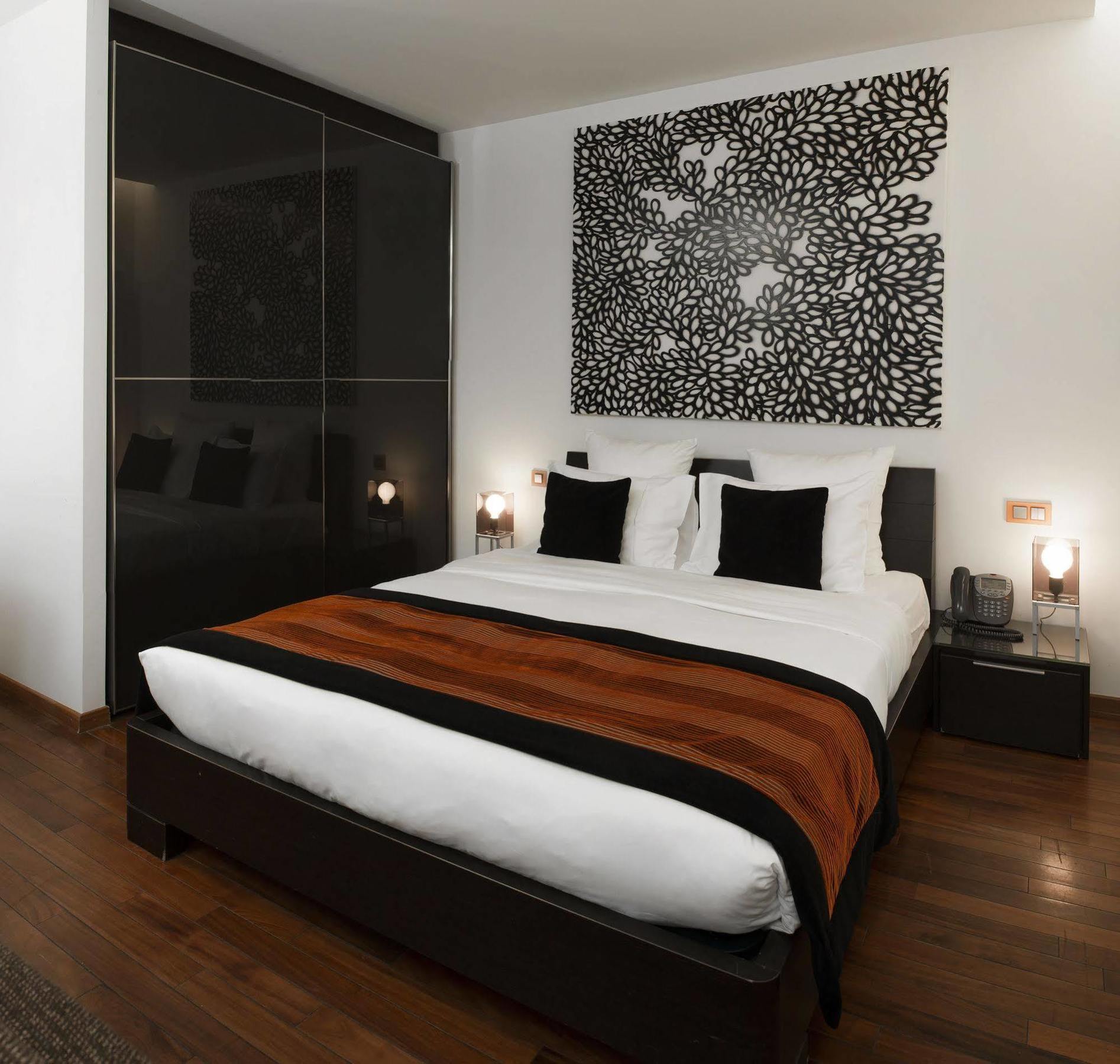 La Cour Des Augustins Boutique Gallery Design Hotel Женева Экстерьер фото