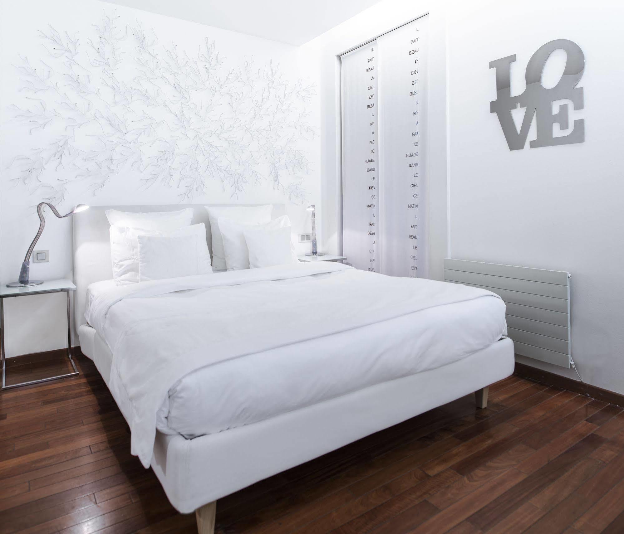 La Cour Des Augustins Boutique Gallery Design Hotel Женева Экстерьер фото