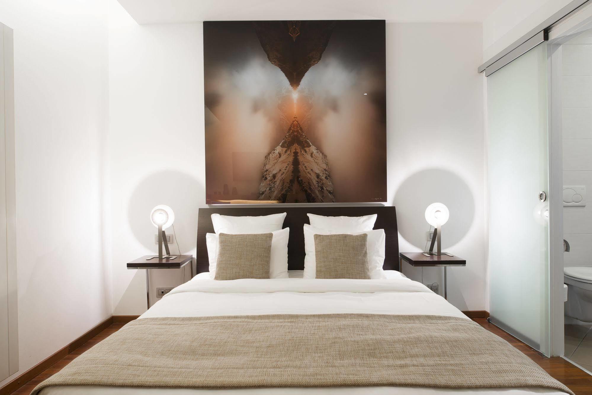La Cour Des Augustins Boutique Gallery Design Hotel Женева Экстерьер фото