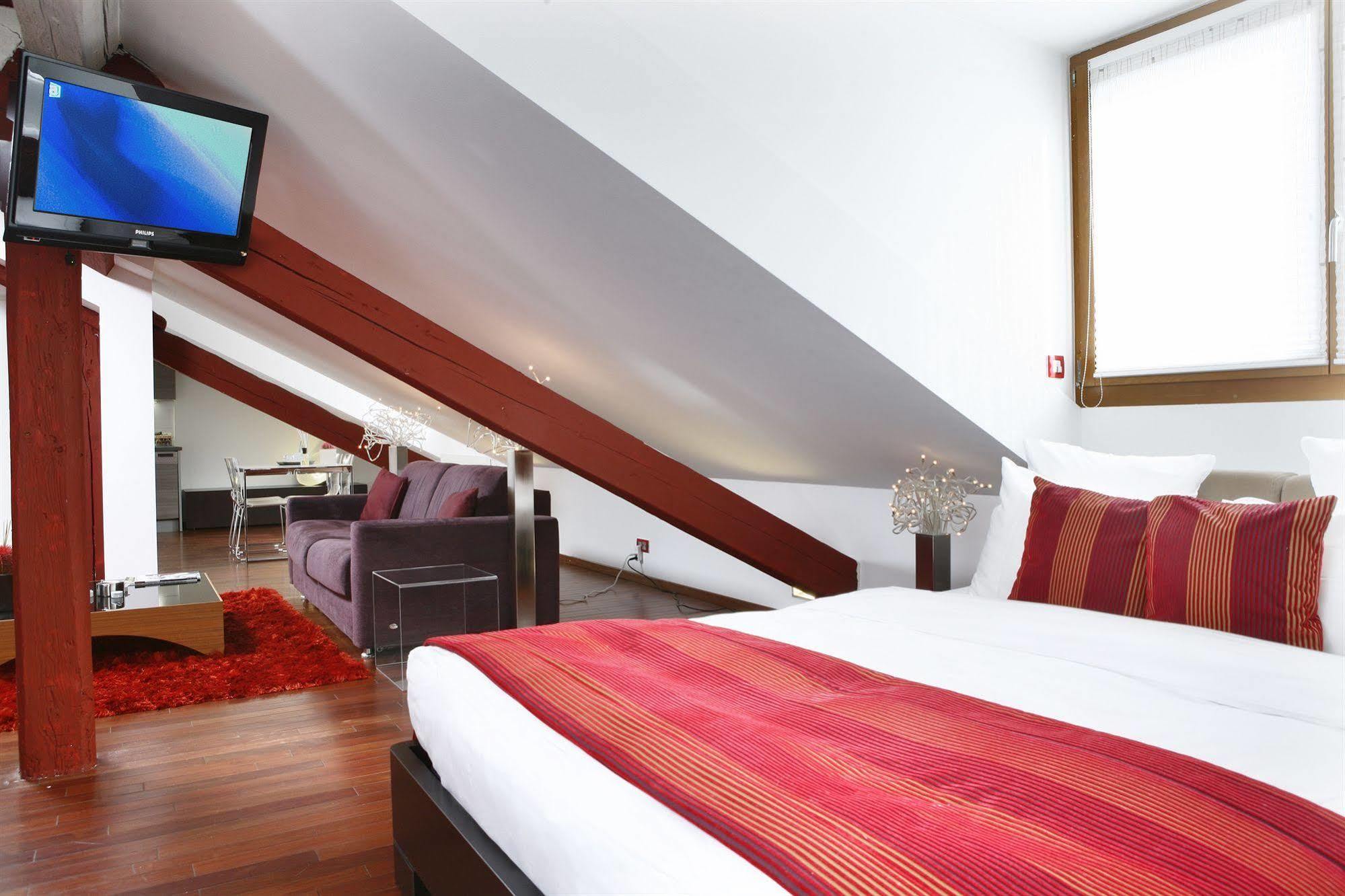 La Cour Des Augustins Boutique Gallery Design Hotel Женева Экстерьер фото